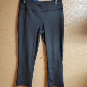 Calvin Klein Leggings Capri Womens Sz Medium Performance Wick Athletic Black